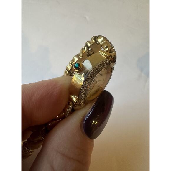 Tres Wrist Watch with Genuine Diamond Accents Gold Tone Hearts Design - Picture 4 of 7